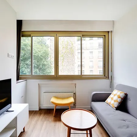 Charming Apartment- 1br 2p- Trocadero Apartment
